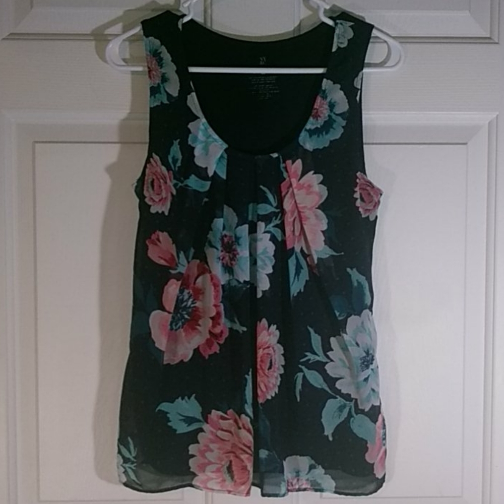 NY&CO floral navy overlay tank top